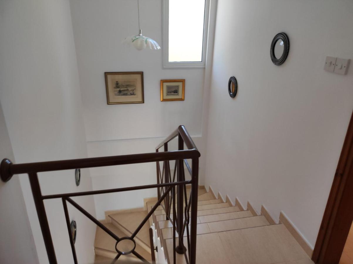 Villa Serapho Paphos Exteriör bild