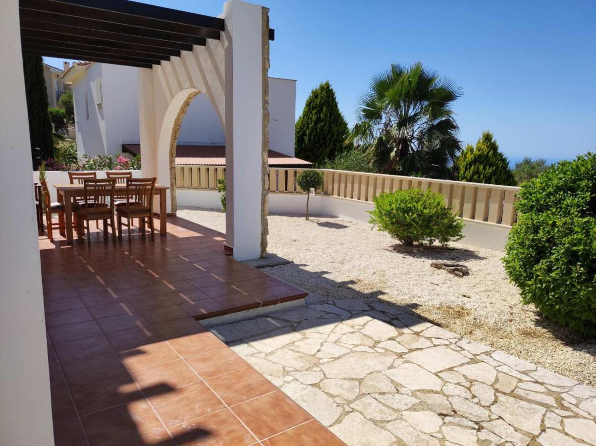 Villa Serapho Paphos Exteriör bild