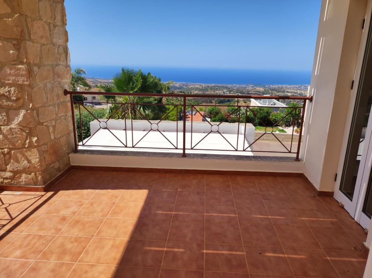Villa Serapho Paphos Exteriör bild