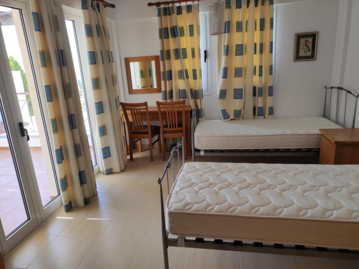 Villa Serapho Paphos Exteriör bild